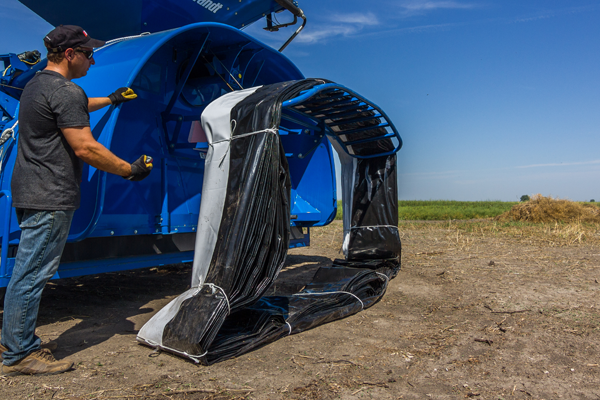 HP-Truck-Unloading-Auger-photo_10