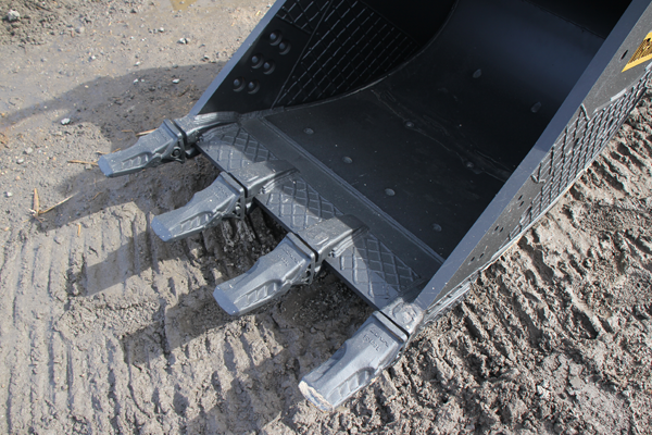 ES-Dig-Bucket-photo_03