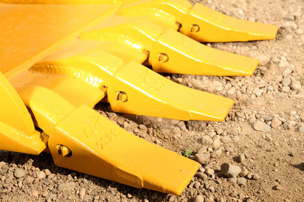 CE-Dig-Bucket-photo_02