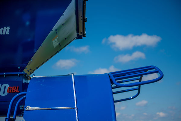 3010-GrainBag-Loader-photo_13