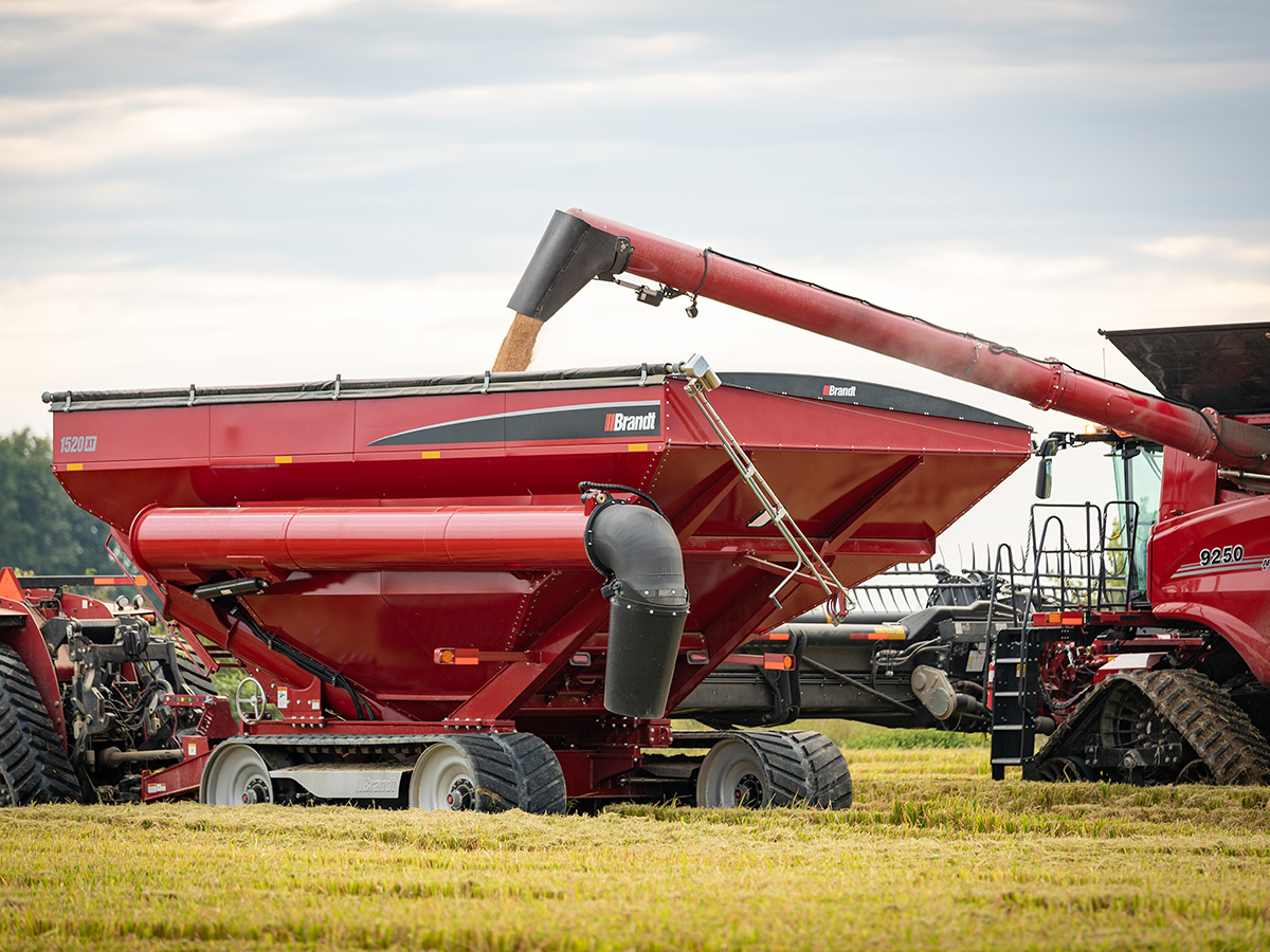 Brandt XT Series Grain Carts Brandt
